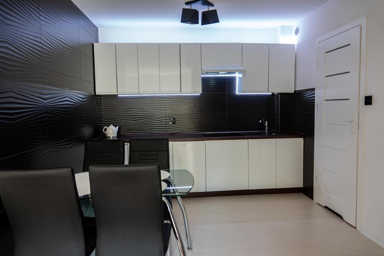 Nowy Apartament Z Duzym Tarasem I Parkingiem Świnoujście Esterno foto