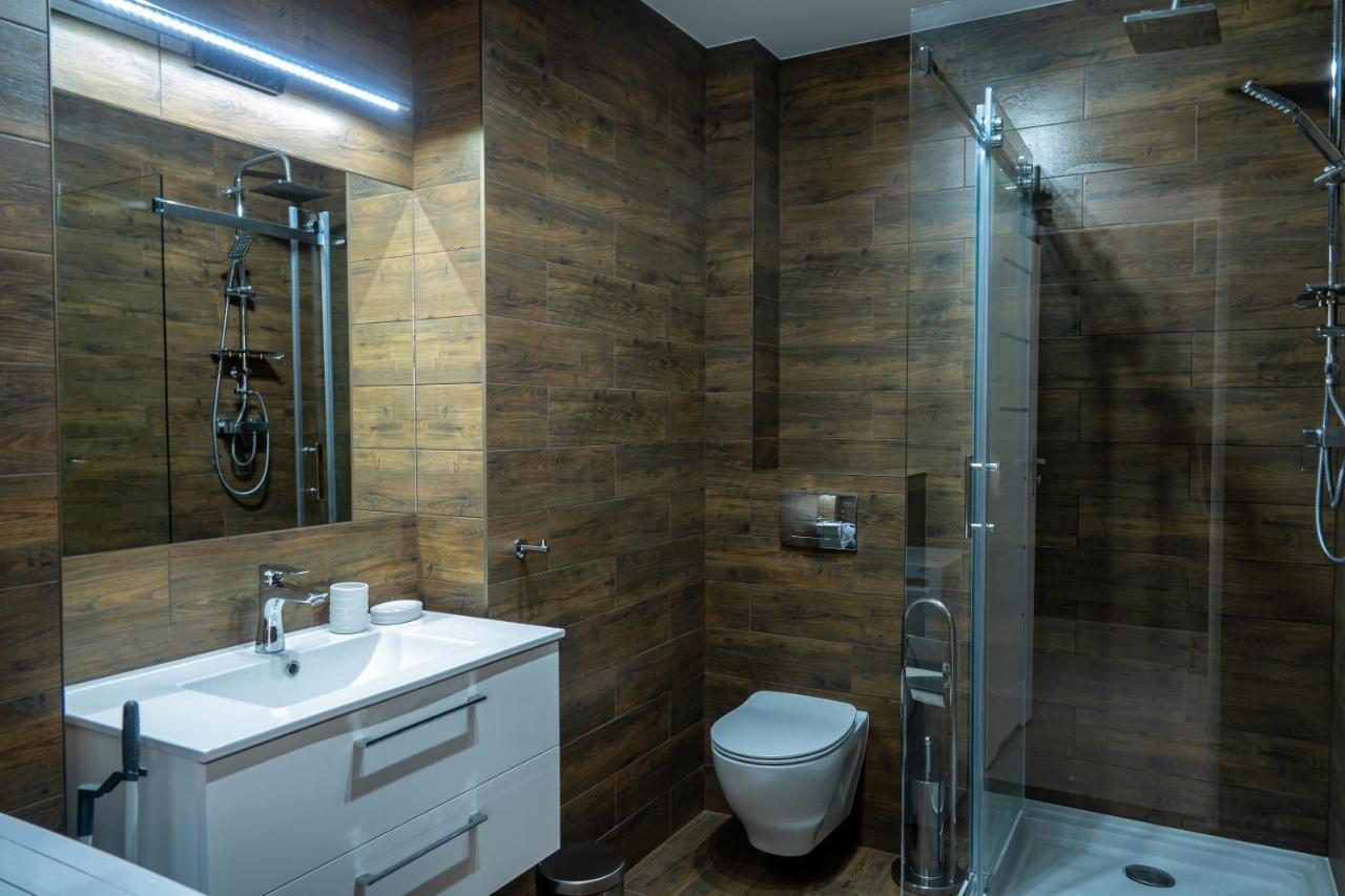 Nowy Apartament Z Duzym Tarasem I Parkingiem Świnoujście Esterno foto