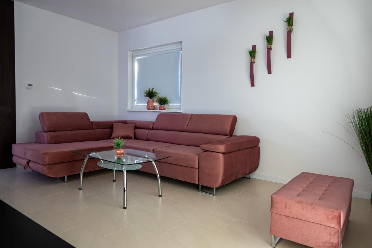 Nowy Apartament Z Duzym Tarasem I Parkingiem Świnoujście Esterno foto